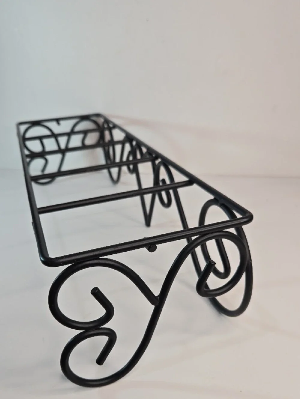 Black Metal Heart Decorative Wall Shelf - Home Wall Decor